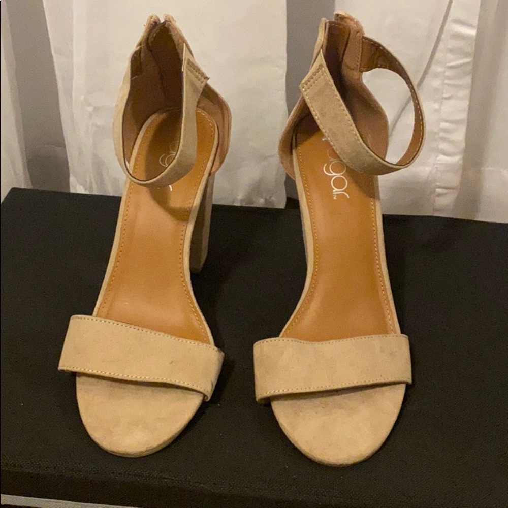 “Skyla” by Sugar women’s strappy heels